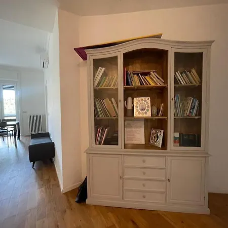 Bella Vista Апартаменты Лекко